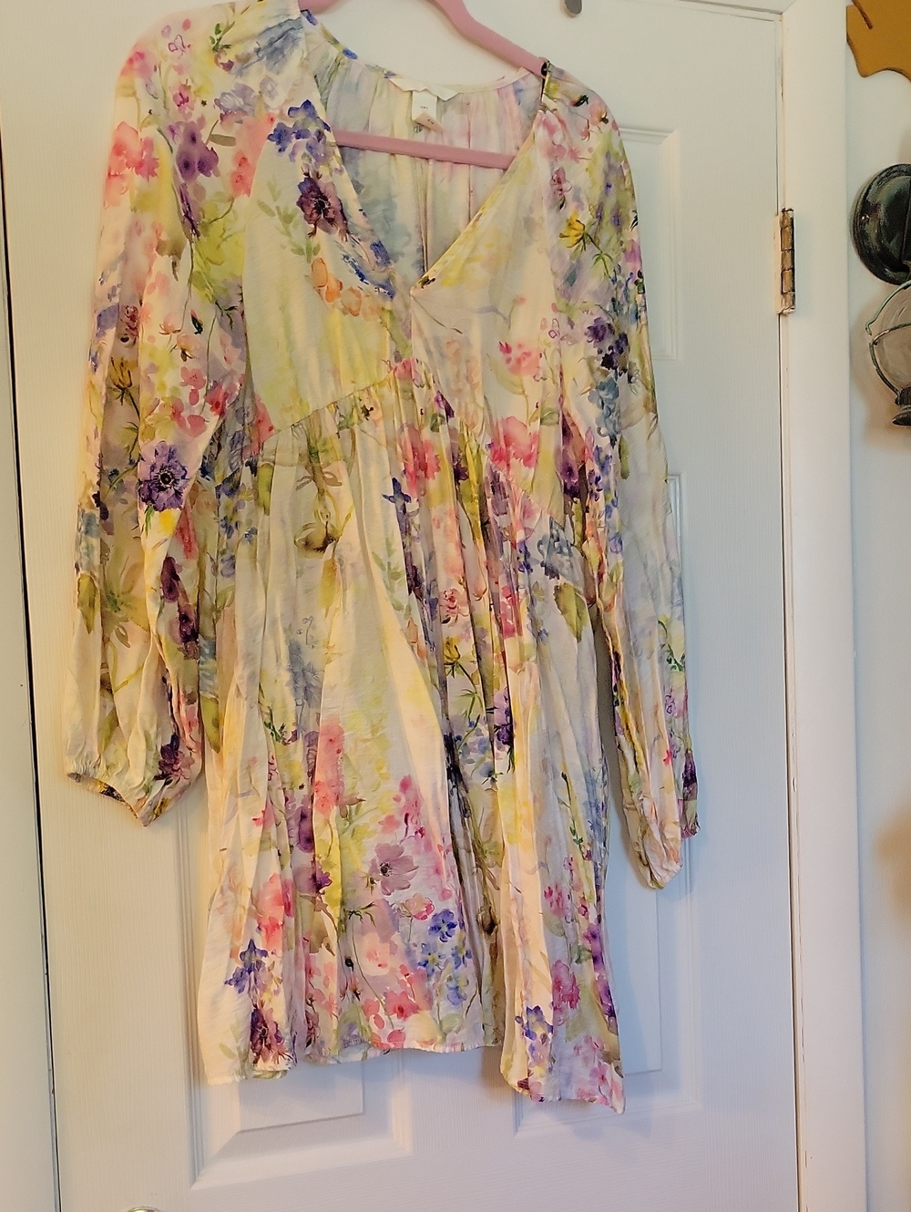 H&M Pastel Floral V-Neck Mini Dress in Cream with Pink, Purple & Yellow